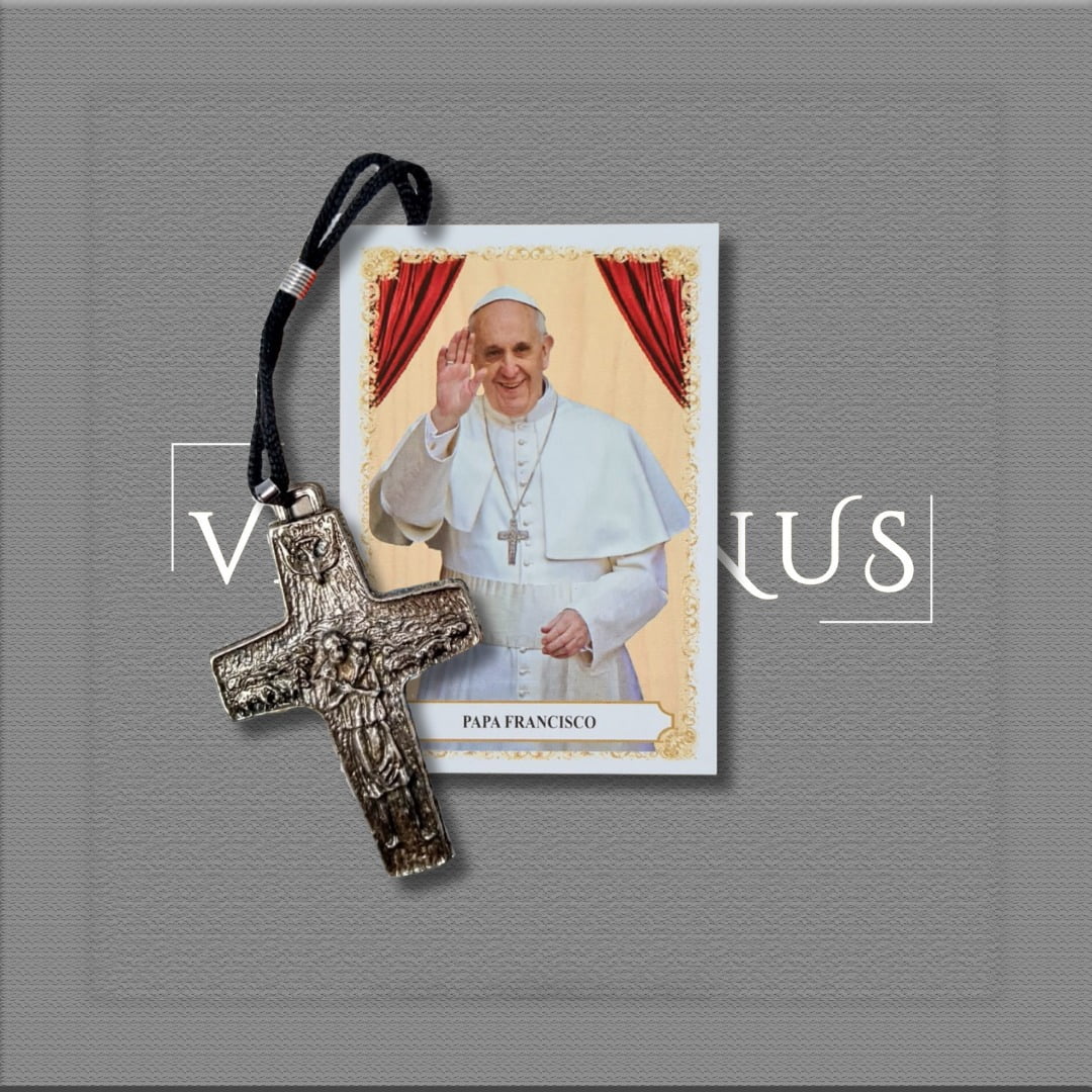 Cruz do papa 6,8com cordão embalada com oração