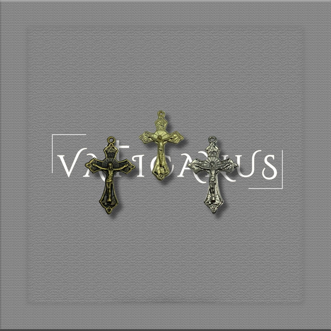Crucifixo com uva para montagem de terços 3 x 2cm 